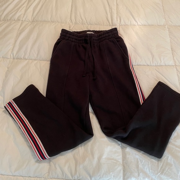 Aritzia TNA Striped Sweatpant - Picture 2 of 3